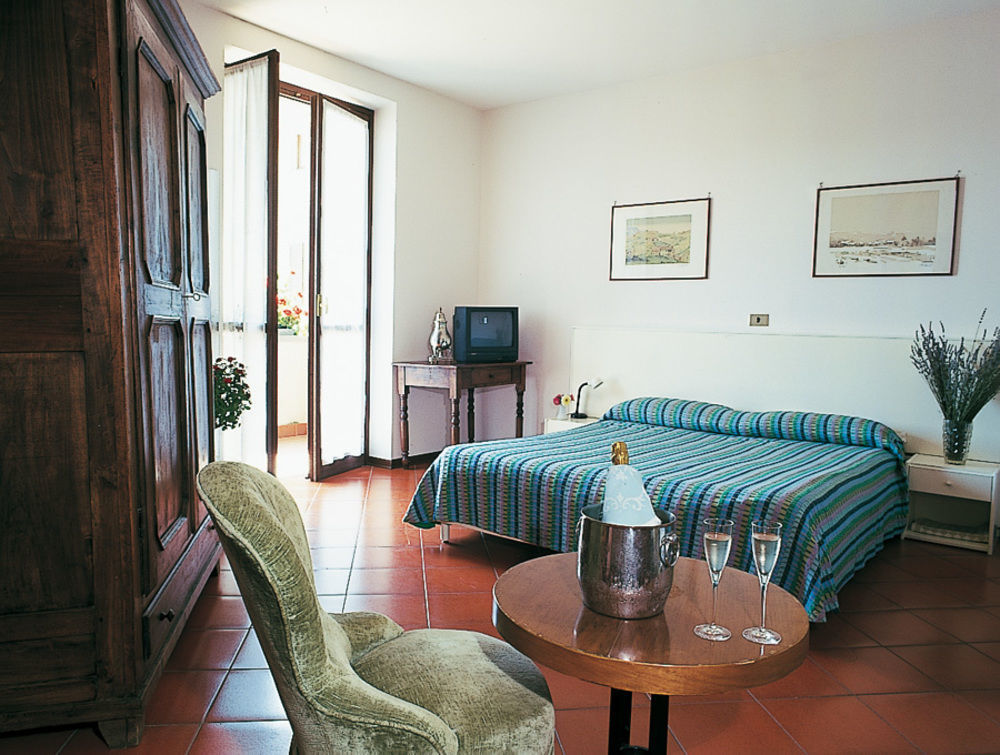 Hotel Barolo Extérieur photo